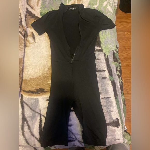 Fashion Nova Baby Got Back Romper - Black - Picture 1 of 1